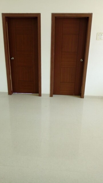 2 BHK Apartment For Rent in Alpha 1 Greater Noida