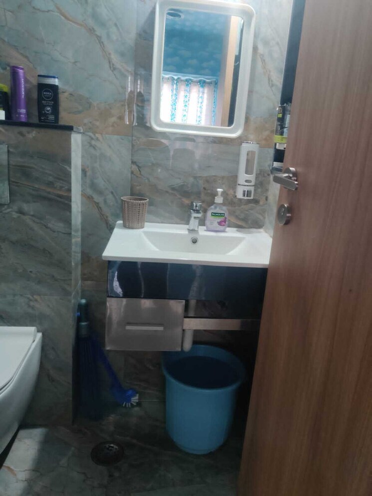 Bathroom, lohia-odela 2 Bedroom 945 Sq.Ft. Apartment In Bavdhan Pune 7856075