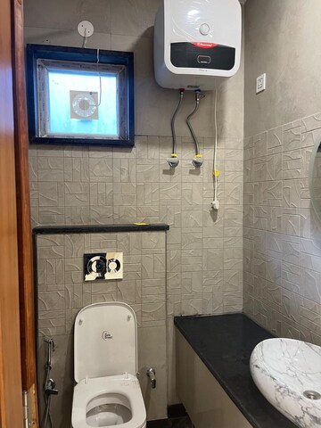 Bathroom in 3 BHK Builder Floor at New Rajinder Nagar – for Rent