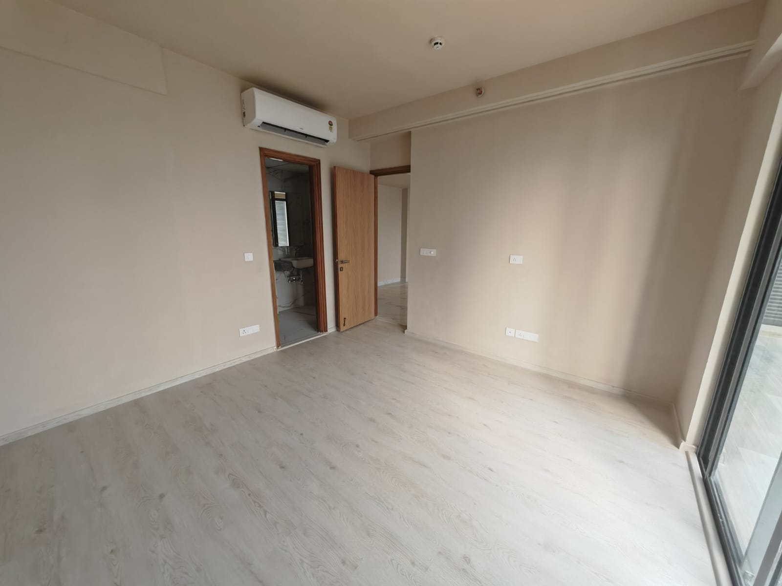 3 BHK + Pooja Room Apartment For Sale in DLF The Primus