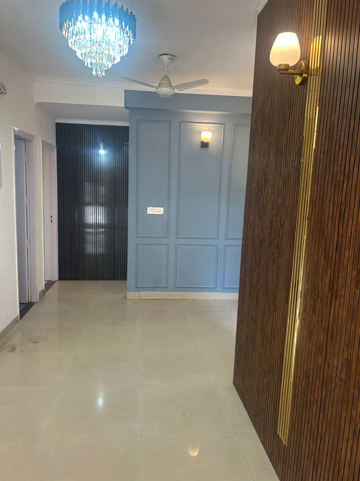 4 BHK + Servant Room Apartment For Sale in DLF New Town Heights I