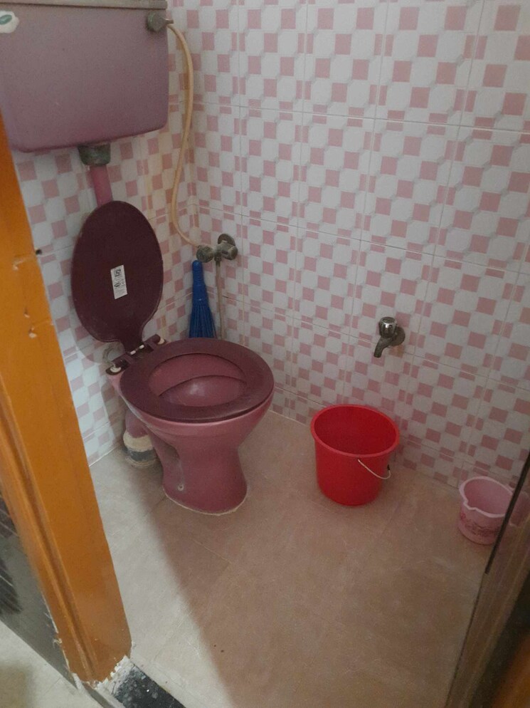 Bathroom, akash-darshan 1 Bedroom 700 Sq.Ft. Apartment In Santacruz East Mumbai 7856653