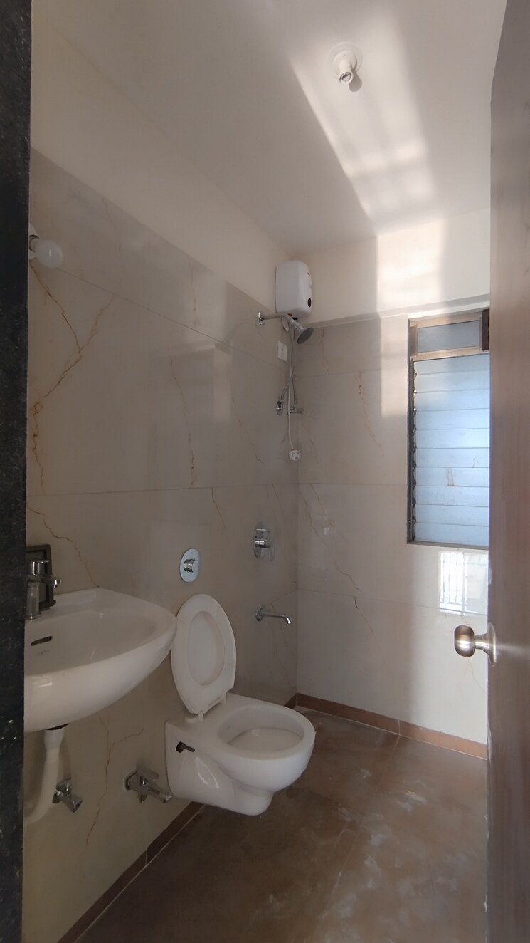 Bathroom, raunak-city-sector-4-d3 2 Bedroom 850 Sq.Ft. Apartment In Kalyan West Thane 7856712