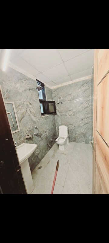 Master Bedroom in 2 BHK Builder Floor at Onyx Apartment, Shakti Khand Iii – for Sale