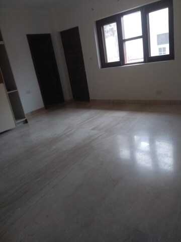 Room in 3 BHK Builder Floor at New Friends Colony – for Sale