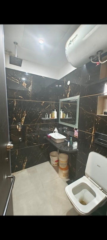 रेसिडेंशियल बिल्डर फ्लोर वर्ग फुट फॉर रेंट इन इंद्रपुरम ग़ाज़ियाबाद  7856808