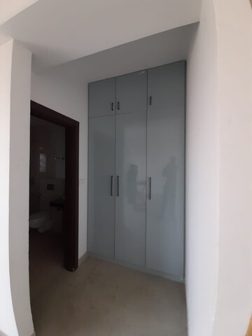 Room in 4 BHK Apartment at ATS Green Village, Sector 93a – for Sale