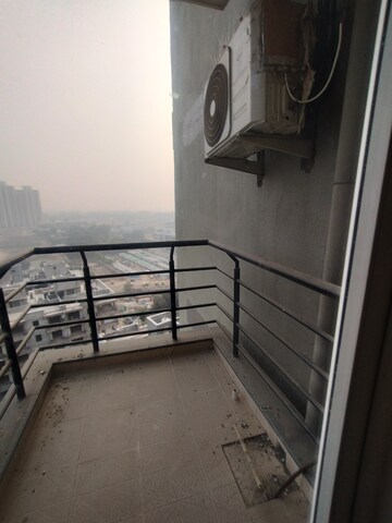 2.5 BHK Apartment For Rent in Dhoot Time Residency, Sector 63