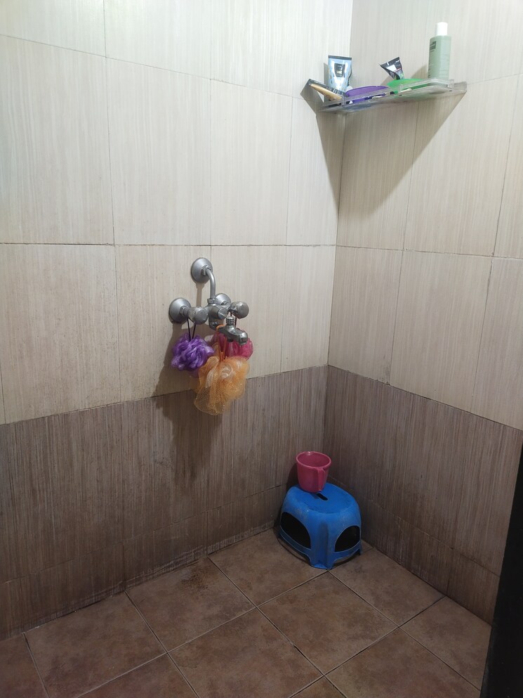  Parking, sapphire-lakeside 1 Bedroom 500 Sq.Ft. Apartment In Powai Mumbai 7856904