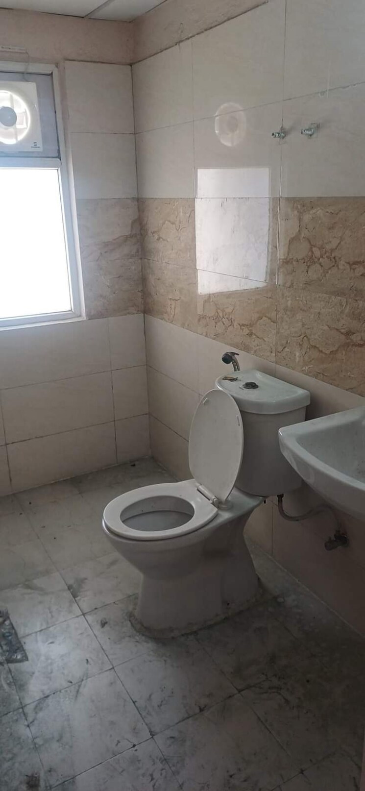 Bathroom, supertech-ecovillage-ii 2 Bedroom 890 Sq.Ft. Apartment In Sector 16b Greater Noida Greater Noida 7856937