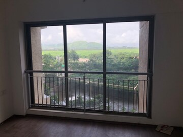 3 BHK Apartment For Rent in The Wadhwa Solitaire, Kolshet Road