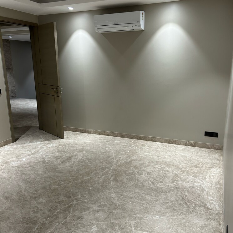 Room, hauz khas enclave 4 Bedroom 4000 Sq.Ft. Builder Floor In Hauz Khas Enclave Delhi 7857134