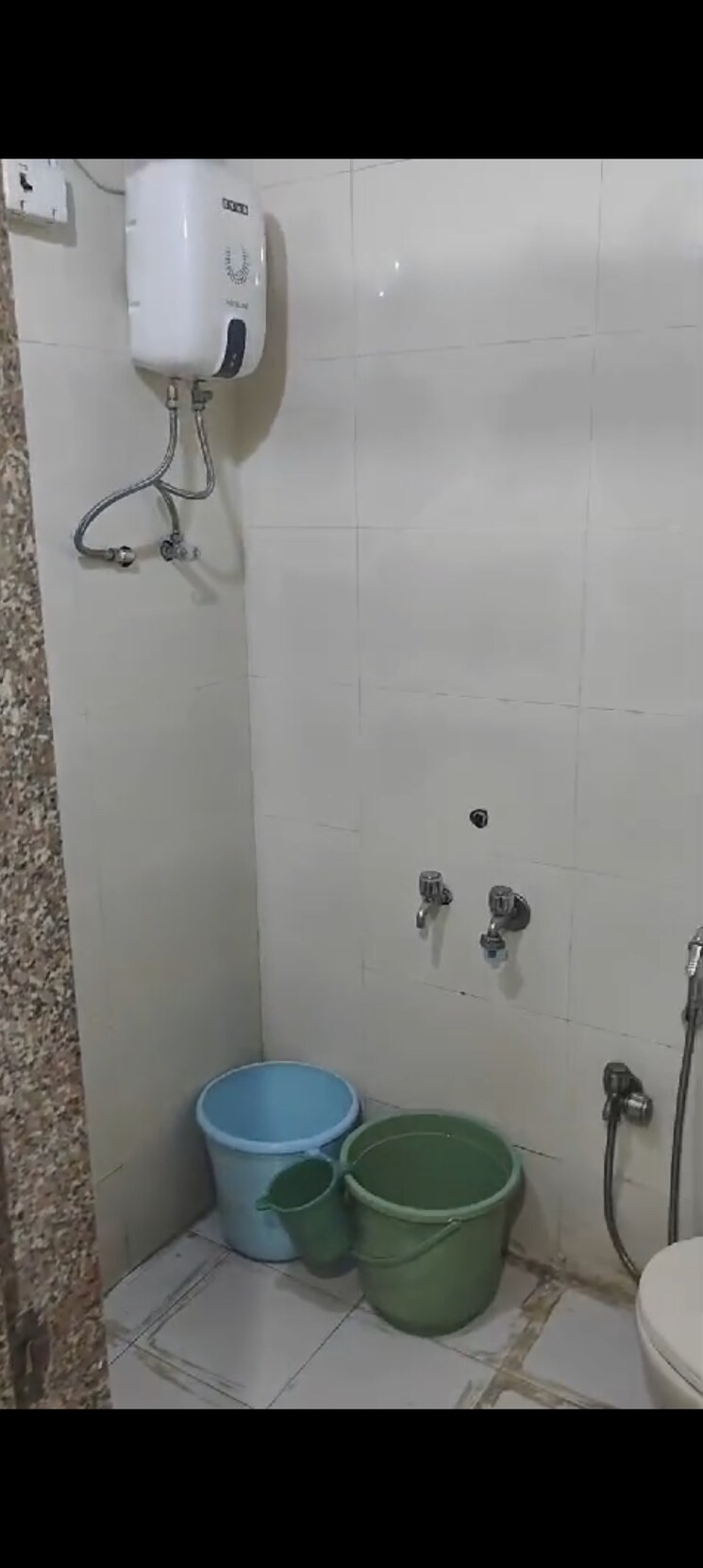 Bathroom, jyoti-chs-santacruz-east 1 Bedroom 450 Sq.Ft. Apartment In Santacruz East Mumbai 7857171