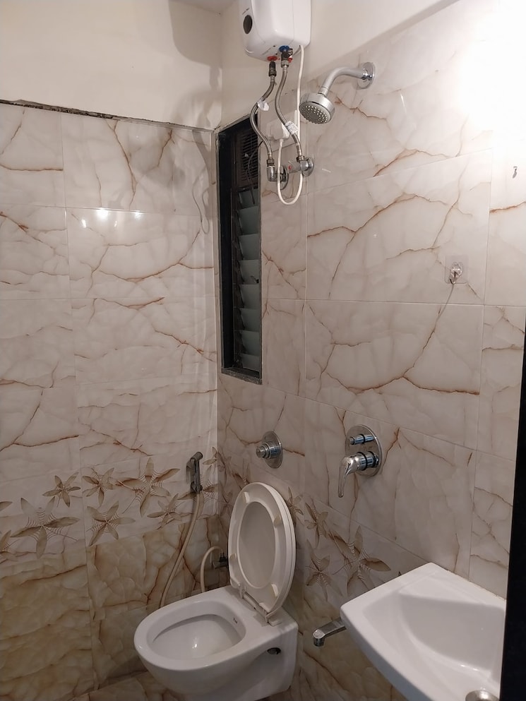 Bathroom, sethia-sea-view 1 Bedroom 400 Sq.Ft. Apartment In Goregaon West Mumbai 7857189