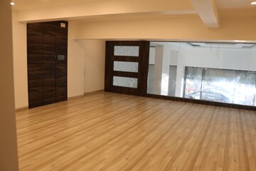 Commercial Showroom 2100 Sq.Ft. For Resale in Marine Drive Mumbai  7857226