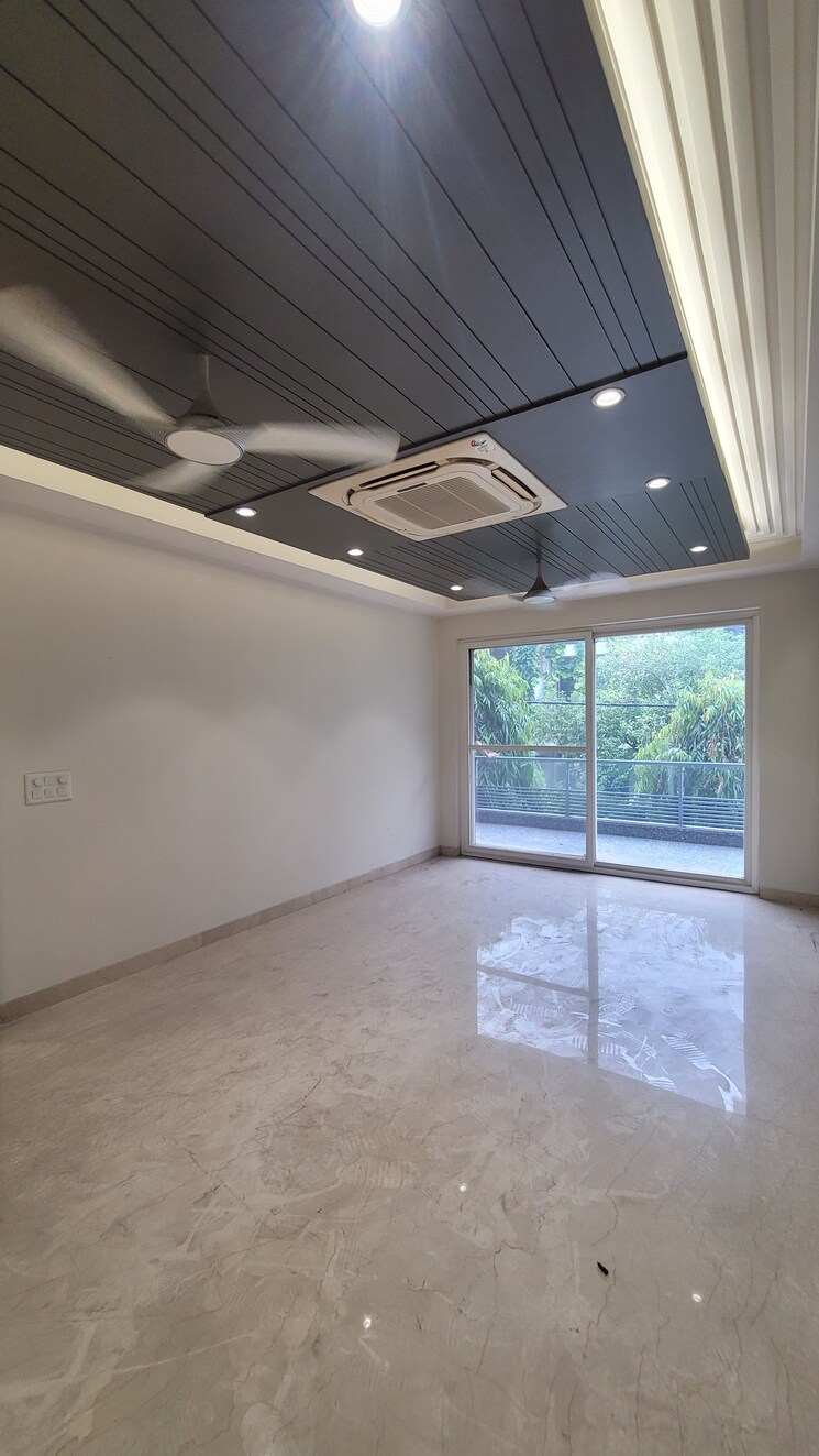 Living Room, anand vihar 4 Bedroom 2250 Sq.Ft. Builder Floor In Anand Vihar Delhi 7857237