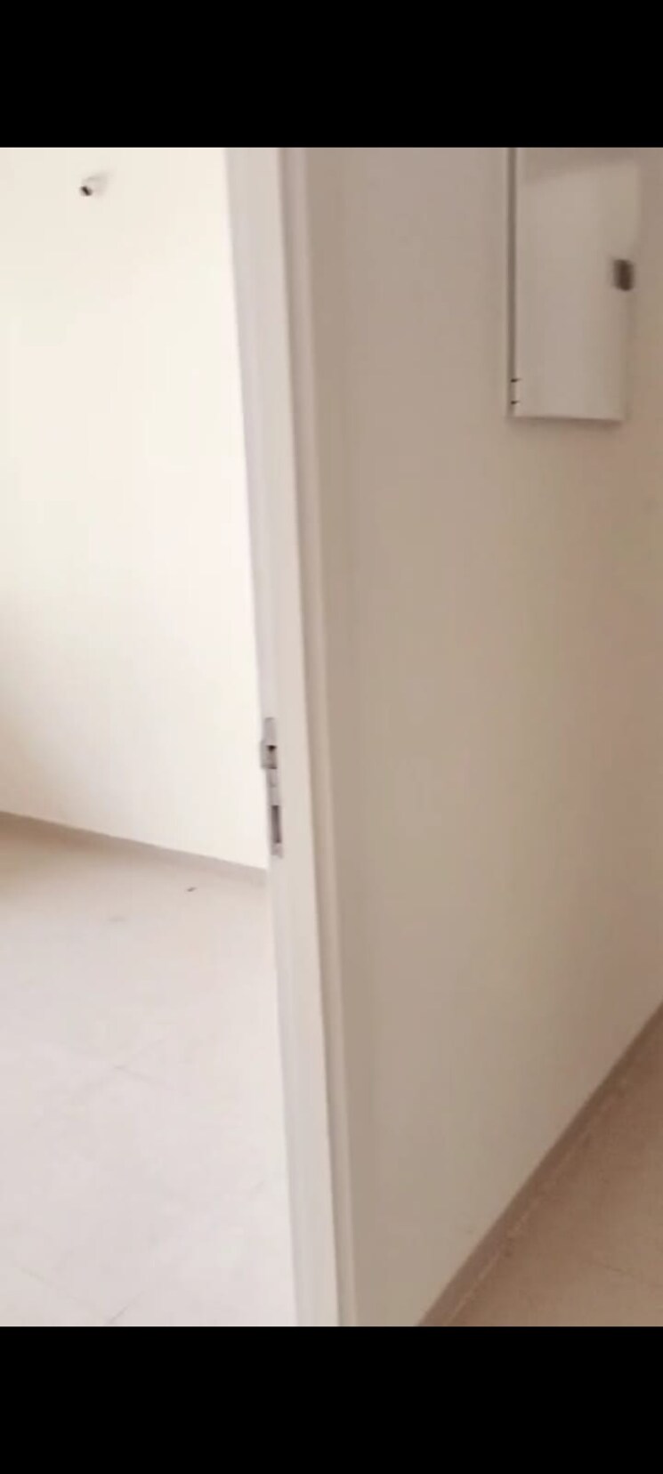 Room, hiranandani-queensgate 2 Bedroom 982 Sq.Ft. Apartment In Bannerghatta Bangalore 7857379