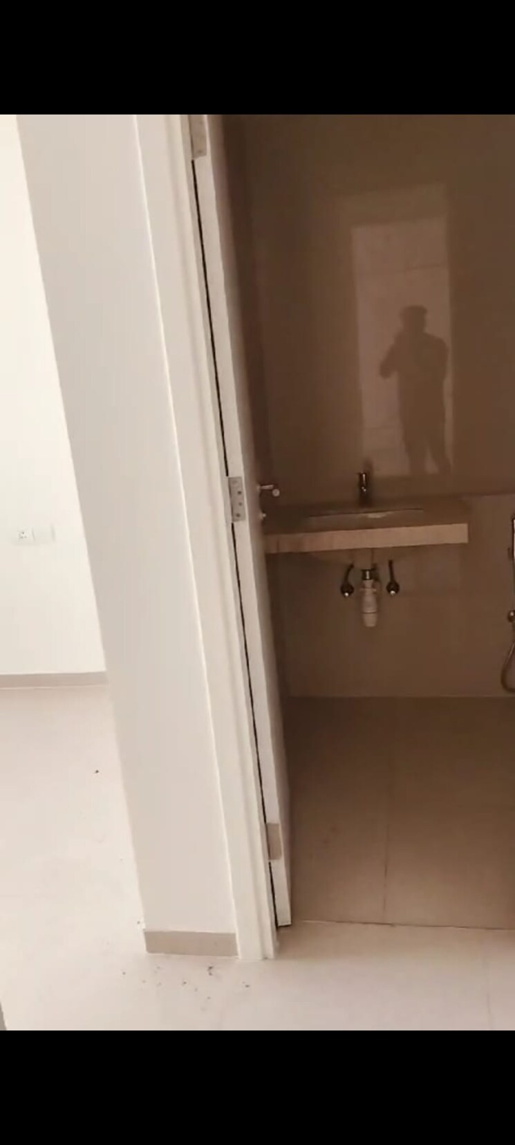 Bathroom, hiranandani-queensgate 2 Bedroom 982 Sq.Ft. Apartment In Bannerghatta Bangalore 7857379