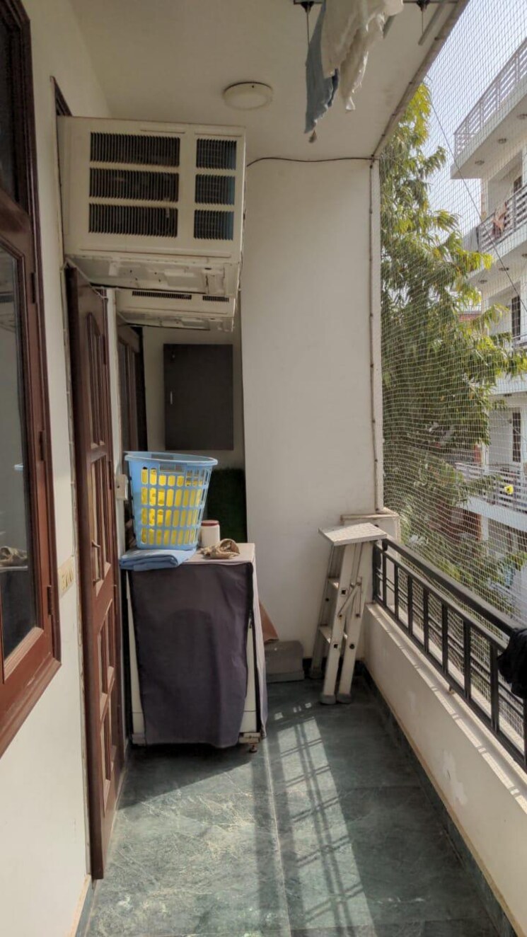 Balcony, vasant kunj 2 Bedroom 1200 Sq.Ft. Apartment In Vasant Kunj Delhi 7857405