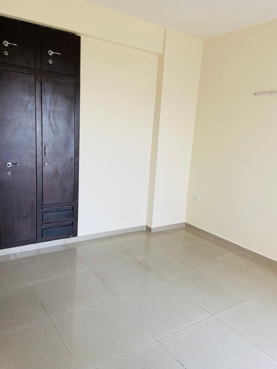 3 BHK + Study Room Apartment For Sale in Paras Tierea