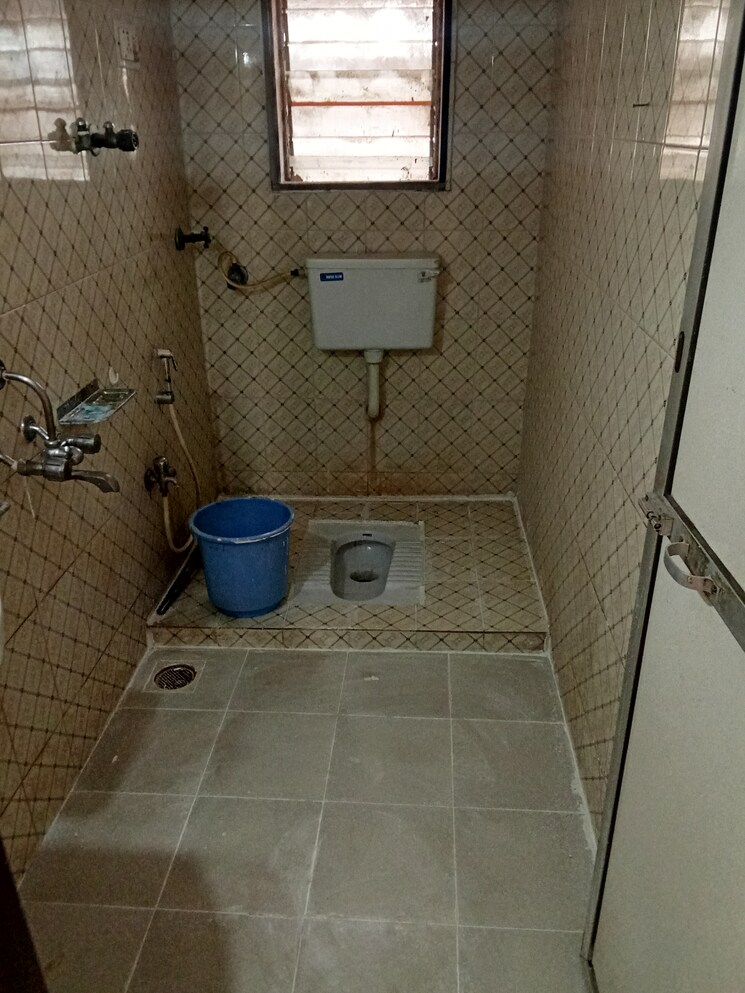 Bathroom, rustomjee-regal 2 Bedroom 820 Sq.Ft. Apartment In Dahisar West Mumbai 7857516
