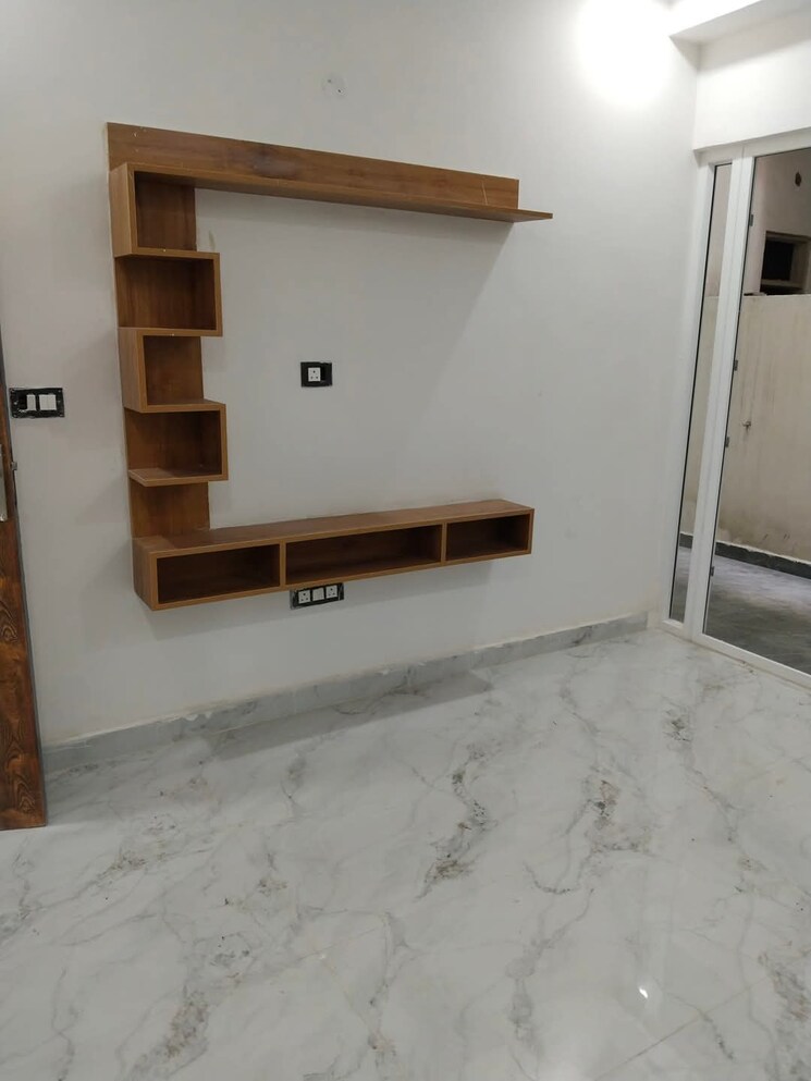 Room, peer mucchalla 3 Bedroom 1300 Sq.Ft. Builder Floor In Peer Mucchalla Zirakpur 7857683