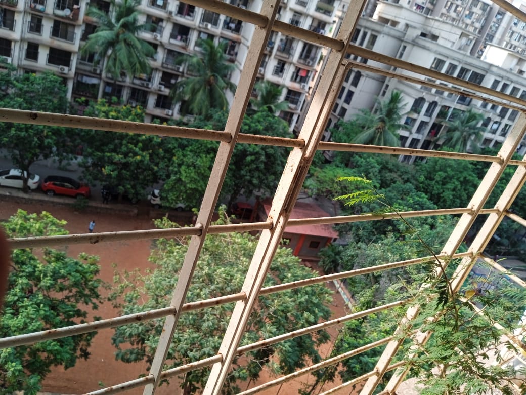 2 BHK Apartment For Sale in Tilak Nagar Building