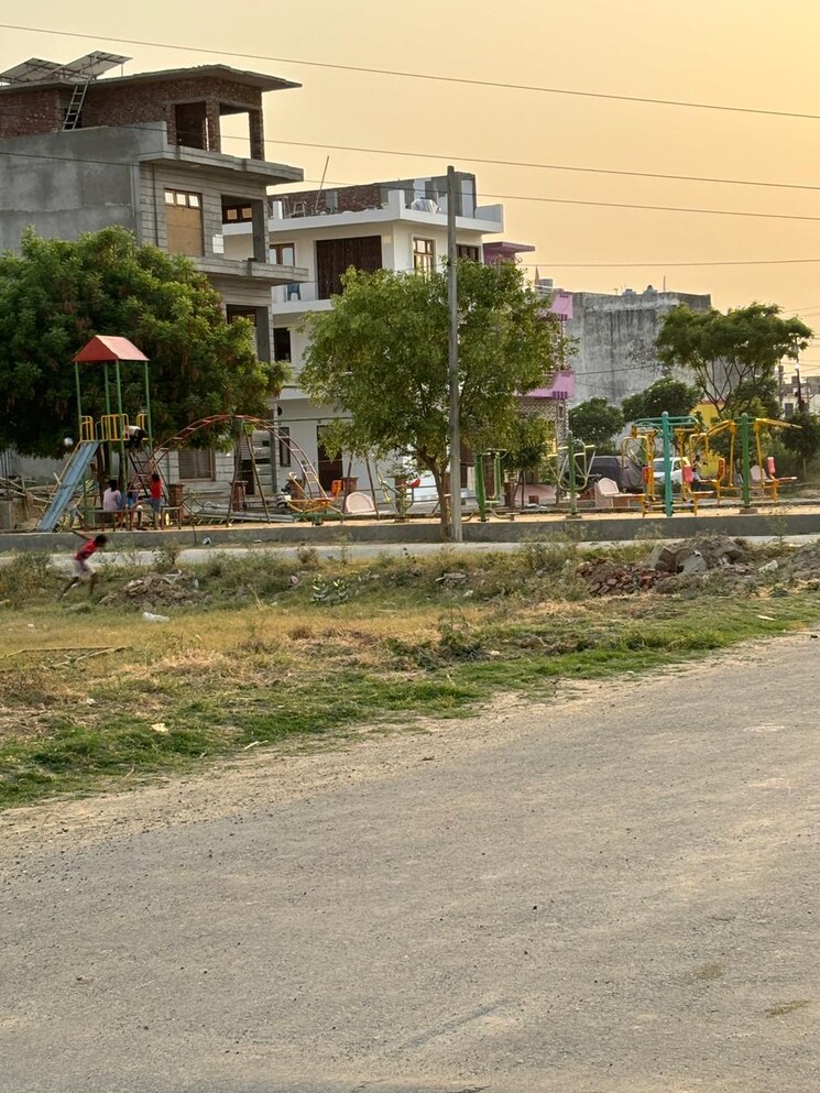 Other, modipuram bypass  105 Sq.Yd. Plot In Modipuram Bypass Meerut 7857709
