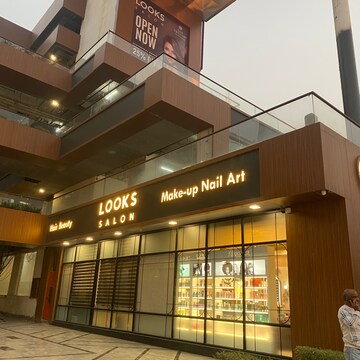  Office Space – Exterior View View at Suntwilight Phase 2, Jaypee Greens - for Sale