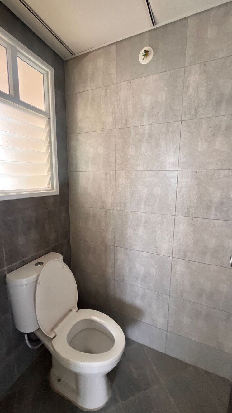 Bathroom, provident-park-square 1.5 Bedroom 788 Sq.Ft. Apartment In Kanakapura Road Bangalore 7857903