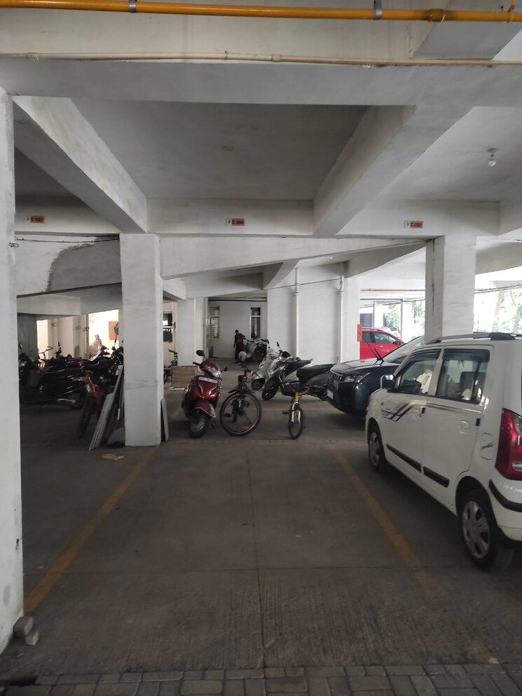  Parking, shree-venkatesh-mi-casa 2 Bedroom 750 Sq.Ft. Apartment In Hadapsar Pune 7858037