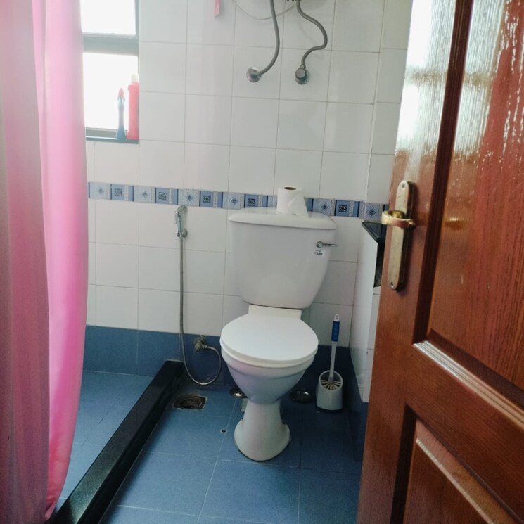 Bathroom, vipul-greens 3 Bedroom 1860 Sq.Ft. Apartment In Sector 48 Gurgaon 7858065