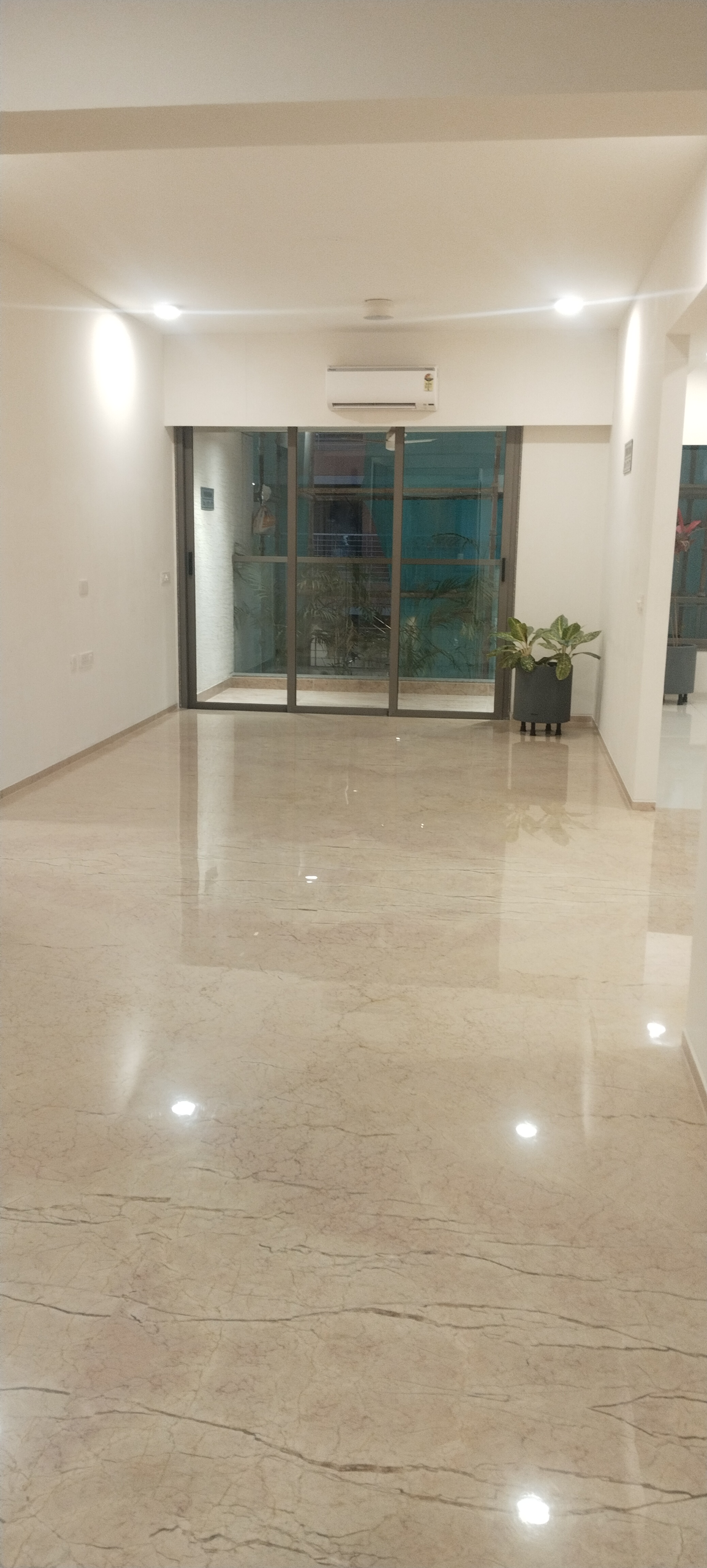 4 BHK + Extra Room Apartment For Sale in Abhishek