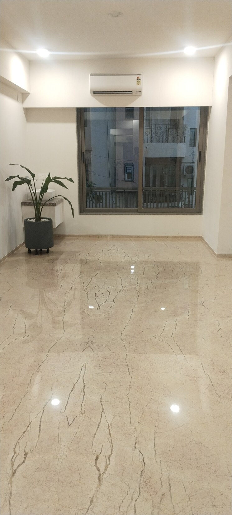 Room, navrangpura 4 Bedroom 3177 Sq.Ft. Apartment In Navrangpura Ahmedabad 7858096