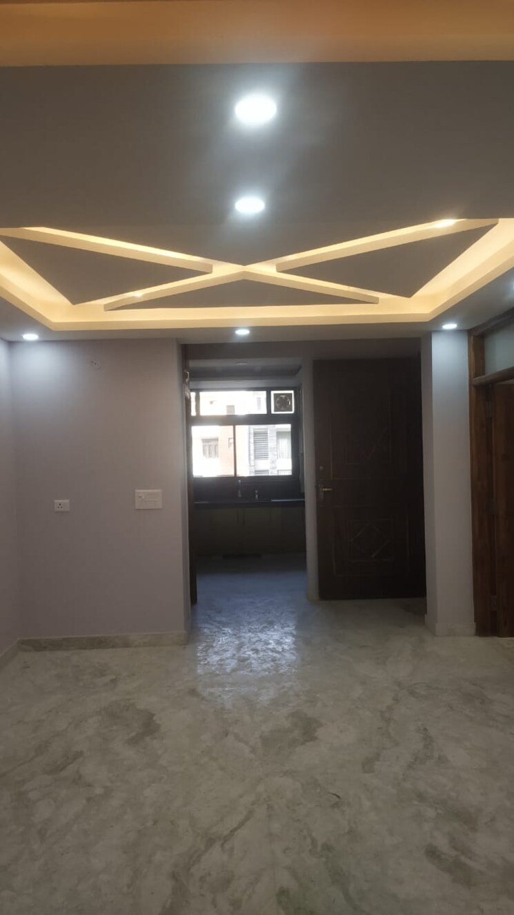 Room, sector 11 dwarka 4 Bedroom 2200 Sq.Ft. Builder Floor In Sector 11 Dwarka Delhi 7858145