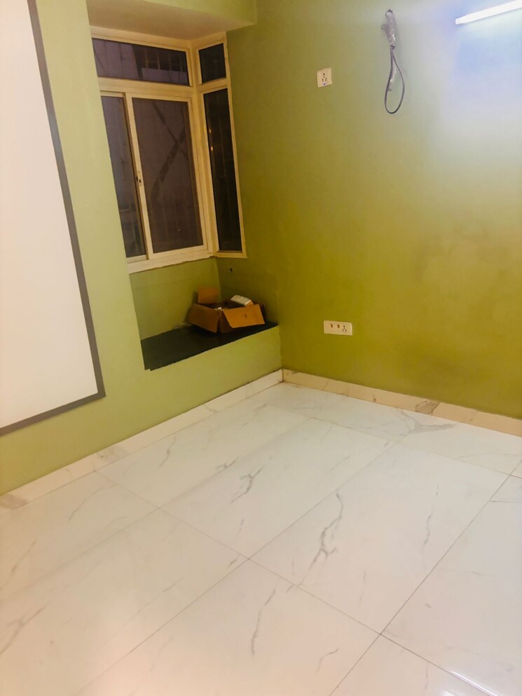 Room, patparganj 3 Bedroom 1350 Sq.Ft. Apartment In Patparganj Delhi 7858305