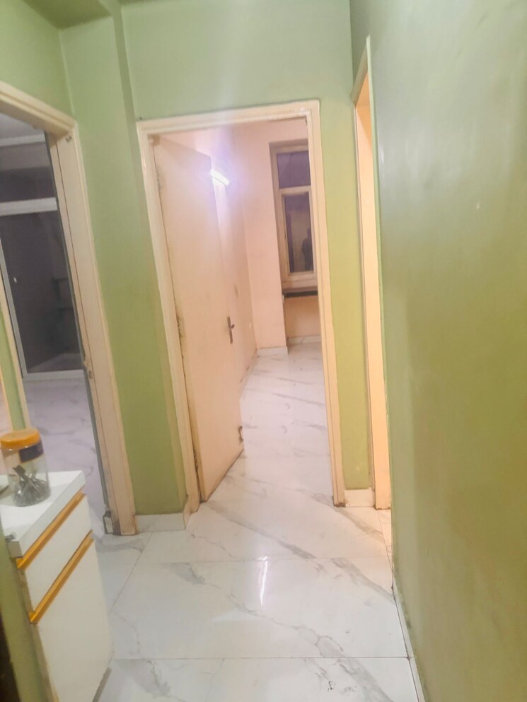 undefined, patparganj 3 Bedroom 1350 Sq.Ft. Apartment In Patparganj Delhi 7858305