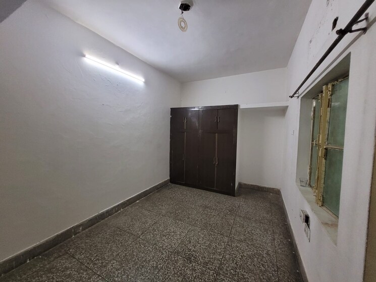 Room, lda colony 5 Bedroom 1500 Sq.Ft. Independent House In Lda Colony Lucknow 7858420
