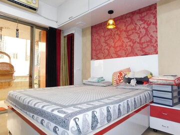 Bedroom in 2 BHK Apartment at Marathon Nextzen Era, Lower Parel – for Sale