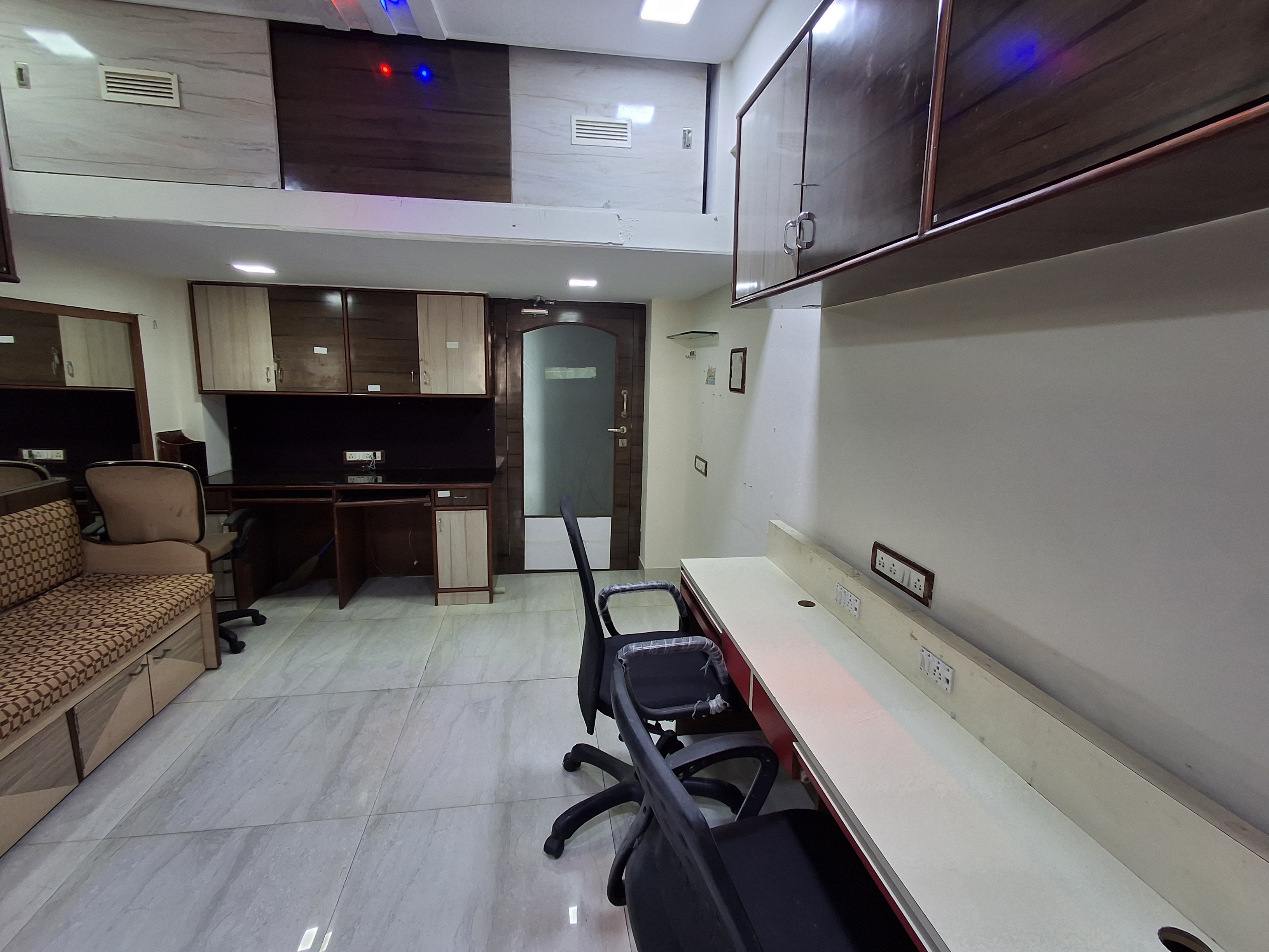 Commercial Office Space 220 Sq.Ft. For Rent in Lamington Road Mumbai  7858421