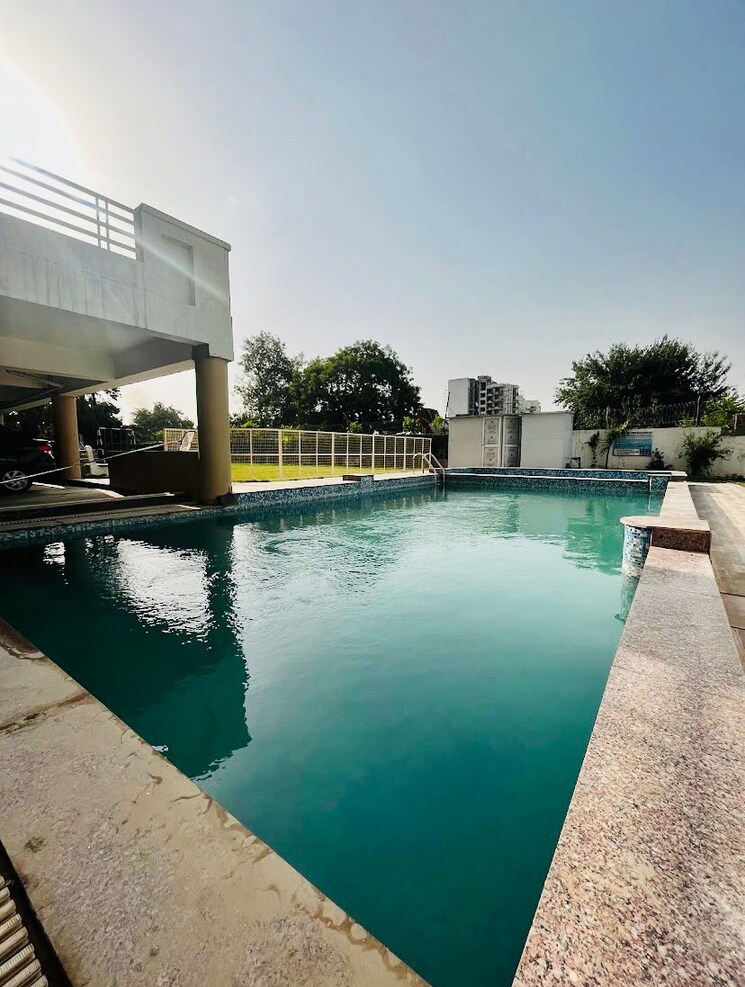 Swimming Pool, shree-balaji-cghs 4 Bedroom 2200 Sq.Ft. Apartment In Sector 45 Faridabad 7858494