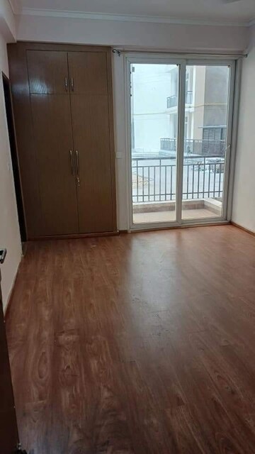 Room in 3 BHK Apartment at Supertech Ecovillage I, Sector 1 Greater Noida – for Sale