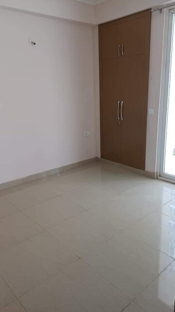 Room in 3 BHK Apartment at Supertech Ecovillage I, Sector 1 Greater Noida – for Sale