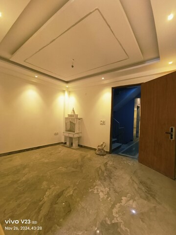 3 BHK Builder Floor For Sale in Chattarpur
