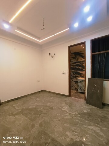 Room in 4 BHK Builder Floor at Chattarpur – for Sale