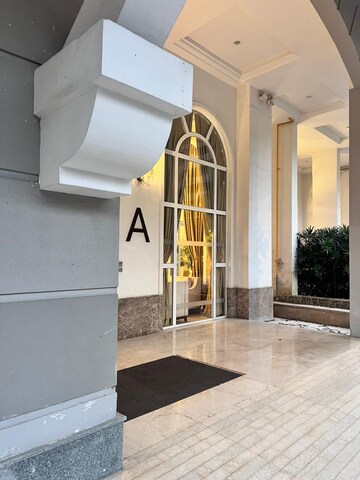 Building Lobby in 3 BHK Apartment at DLF The Skycourt, Sector 86 – for Sale
