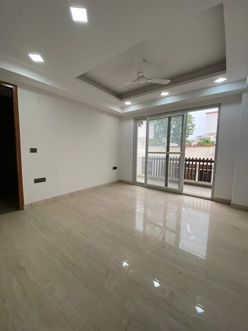 Room in 3 BHK Apartment at Sobha Altus, Sector 106 – for Sale