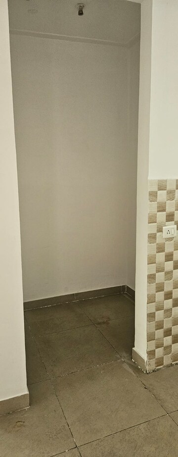 Room in 2 BHK Apartment at Gaur City 2 - 12th Avenue, Sector 16c Greater Noida – for Sale