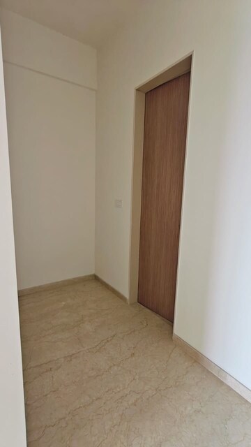 Bedroom in 3 BHK Apartment at Chembur – for Rent