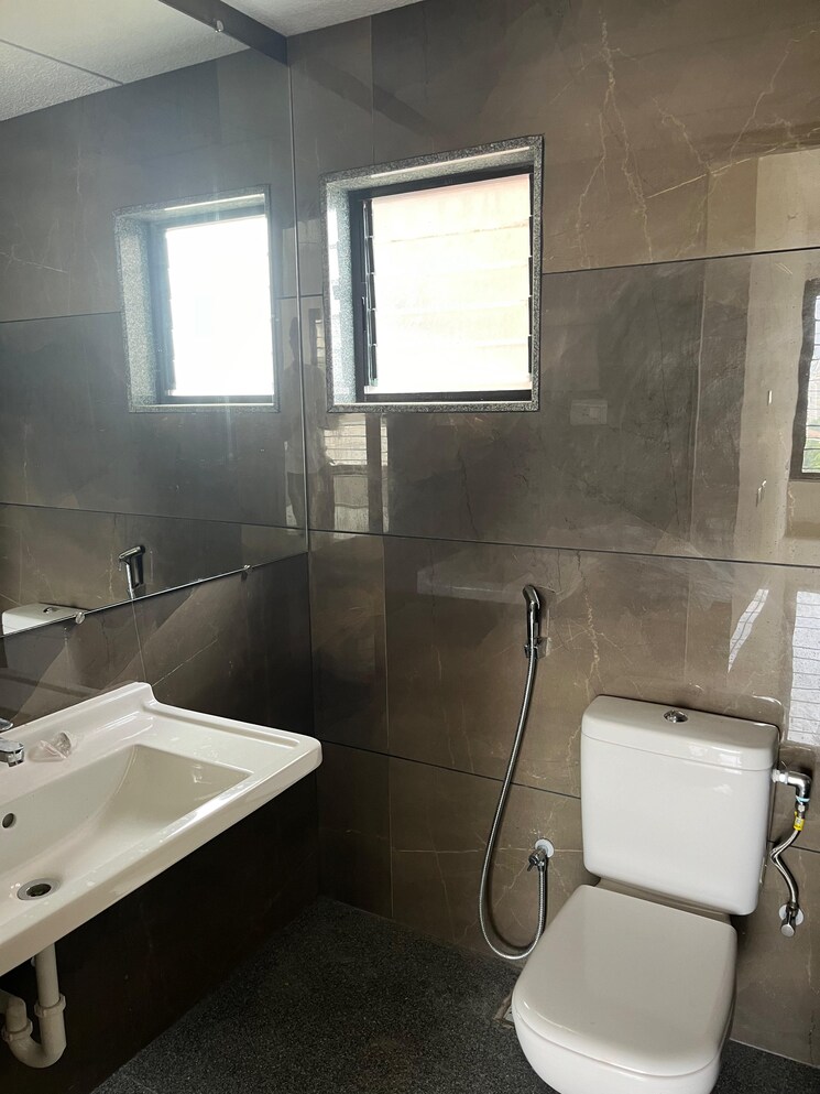 Bathroom, kumar-prospera-hadapsar 3 Bedroom 1180 Sq.Ft. Apartment In Hadapsar Pune 7859368
